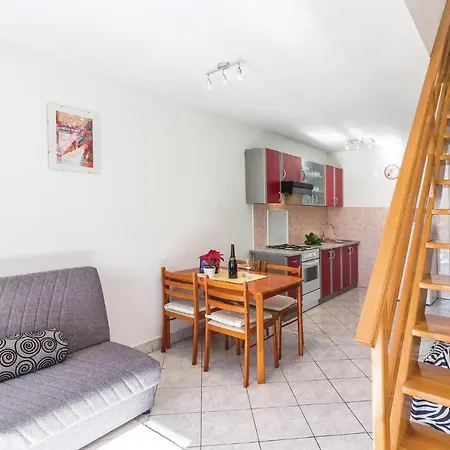 Apartment Cozy In With Wifi Vodnjan
